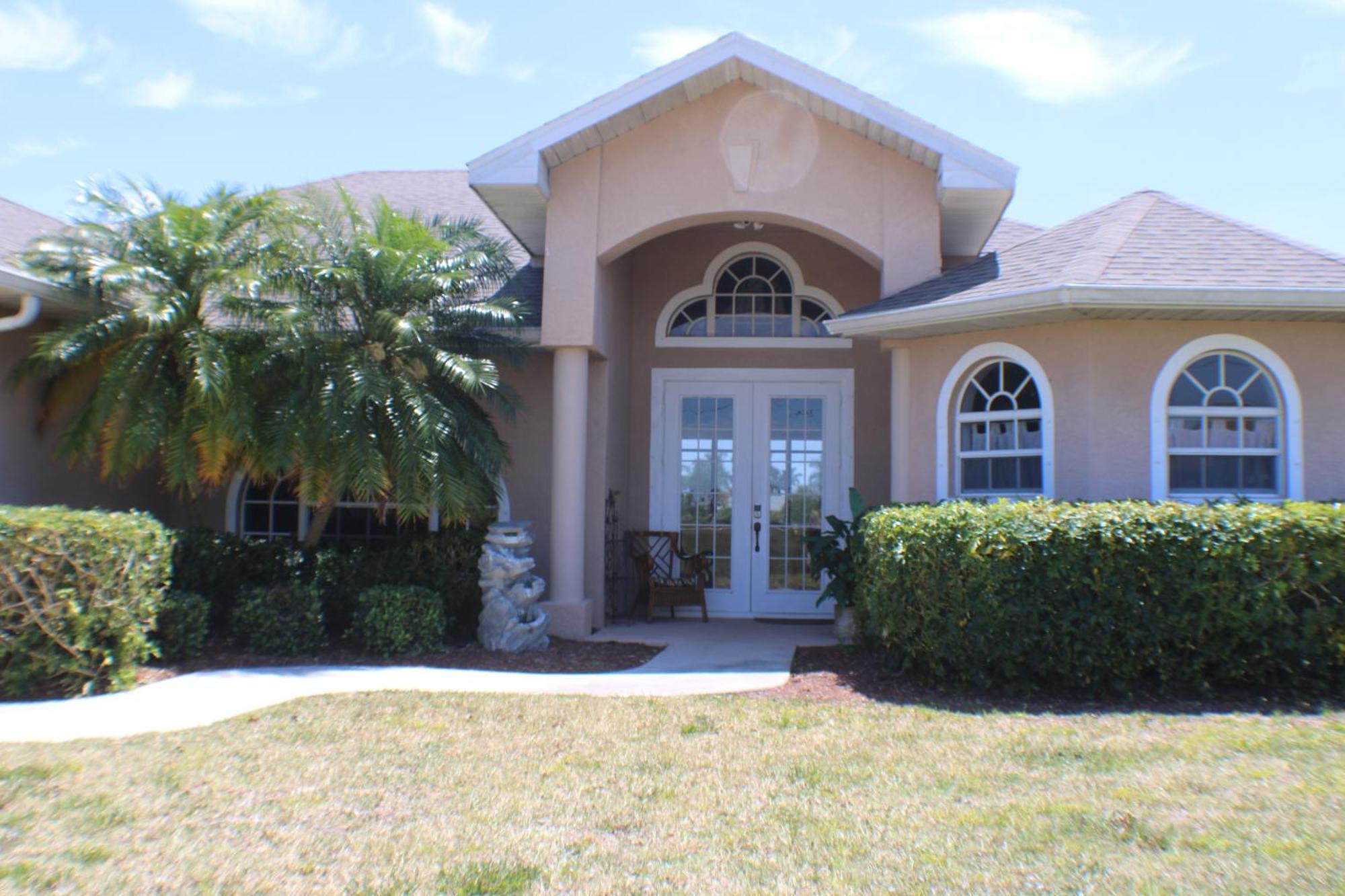 Wildlife Views & Fishing Villa Cape Coral Exterior photo